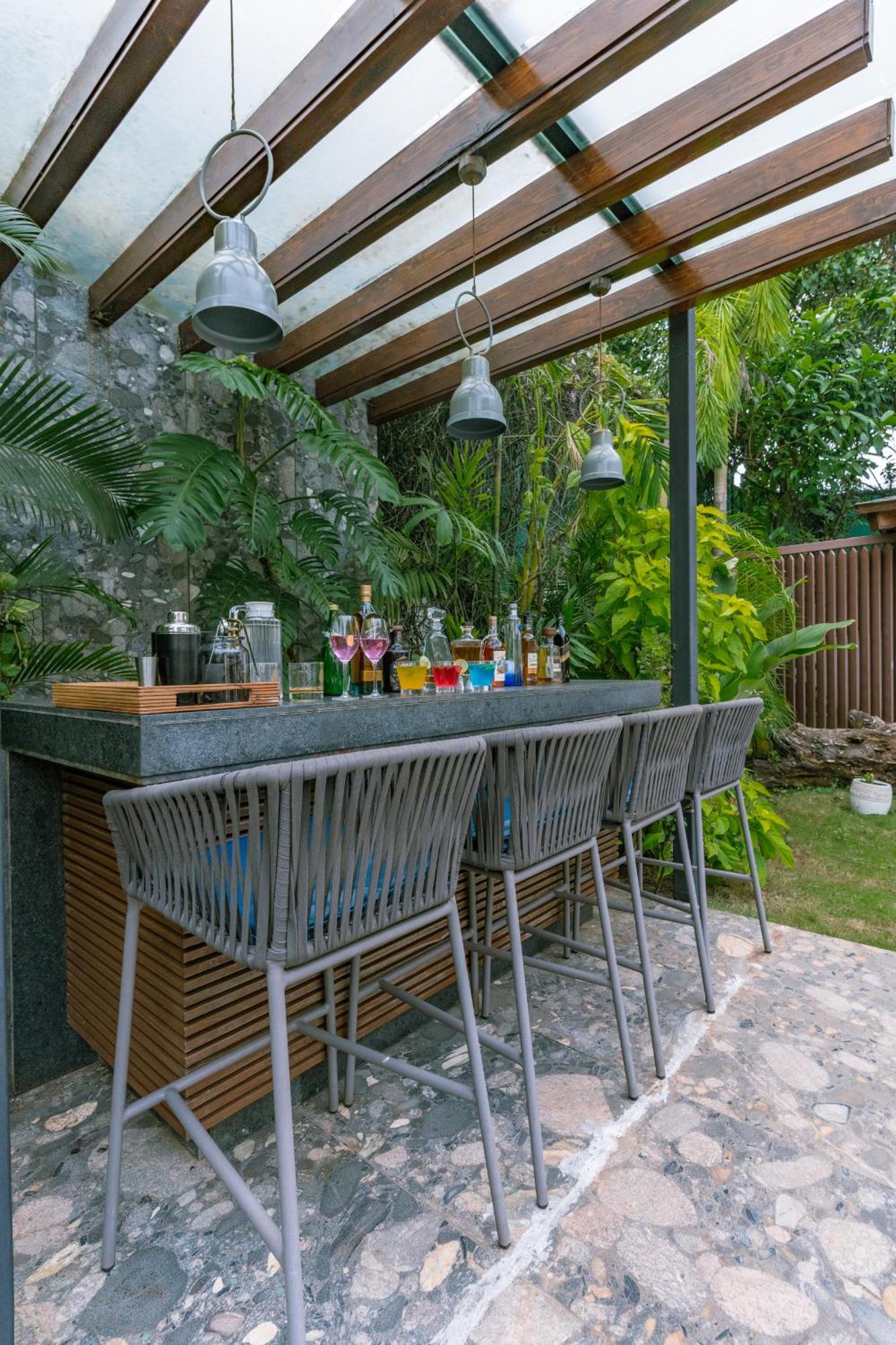 Azara Beach House - 5 Bhk Designer Villa, Candolim Beach Buitenkant foto