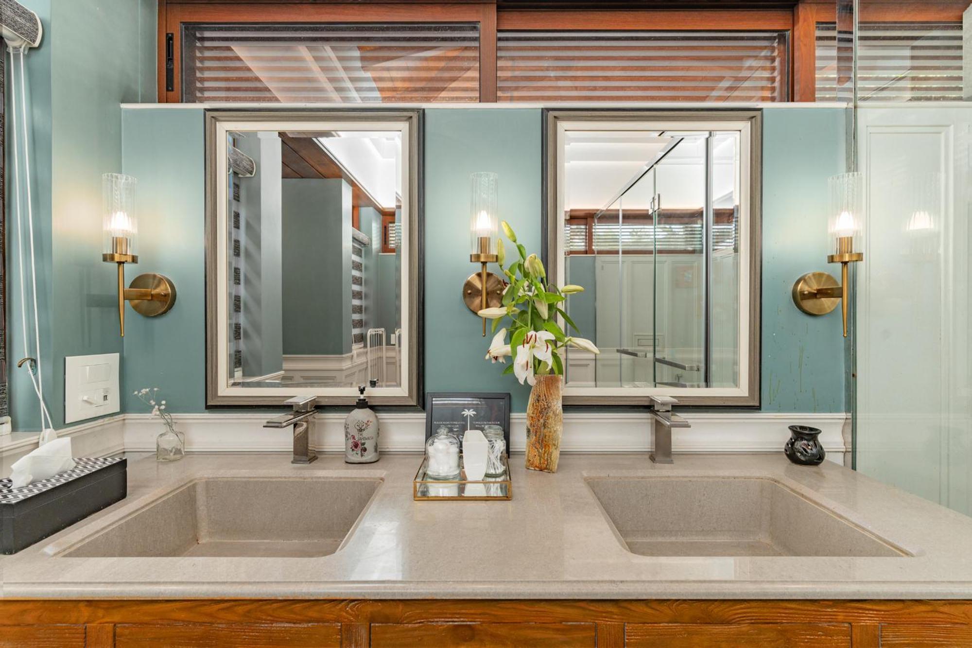 Azara Beach House - 5 Bhk Designer Villa, Candolim Beach Buitenkant foto